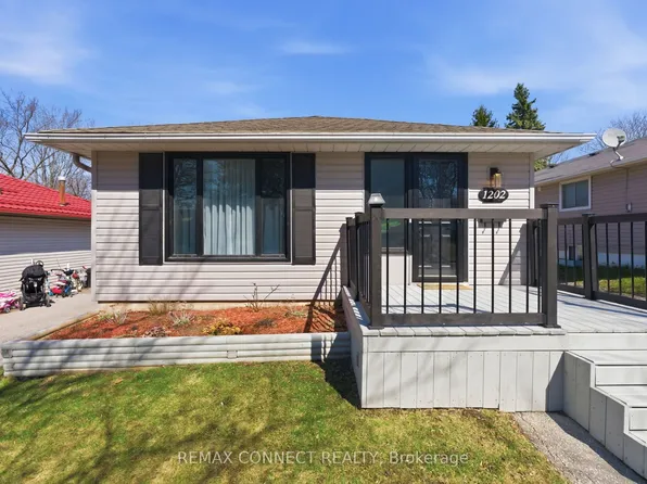 1202 Norman Ct, Oshawa, ON L1H 7X2