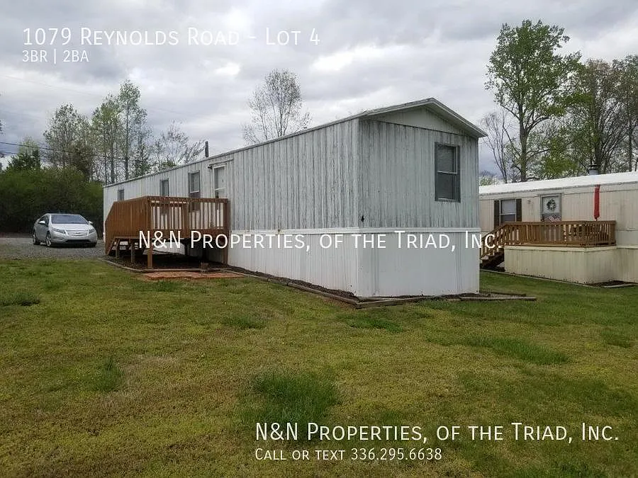 1079 Reynolds Rd #4