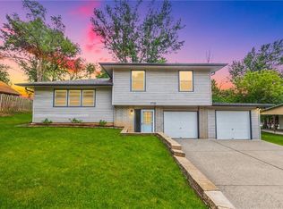 7703 Klamm Rd, Kansas City, KS 66111