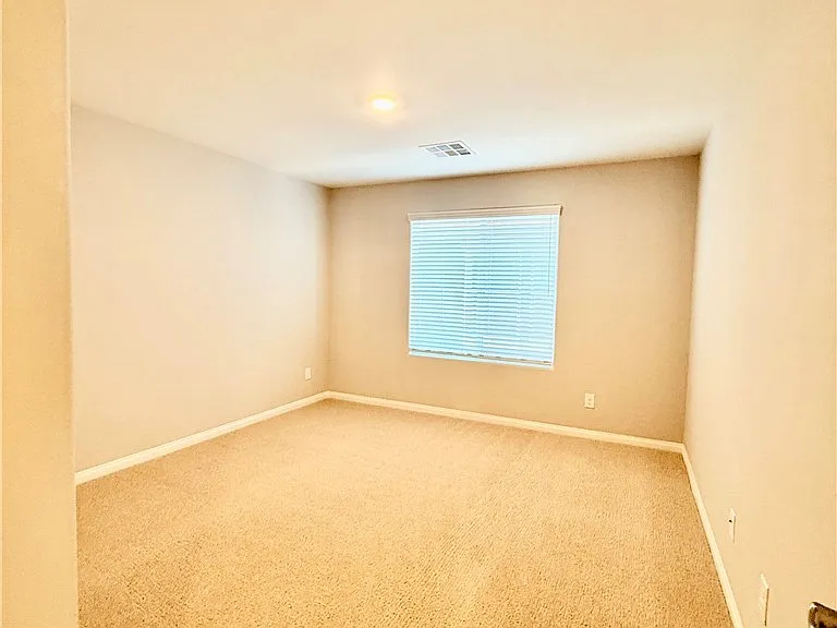 341 Canary Song Dr — Photo 17
