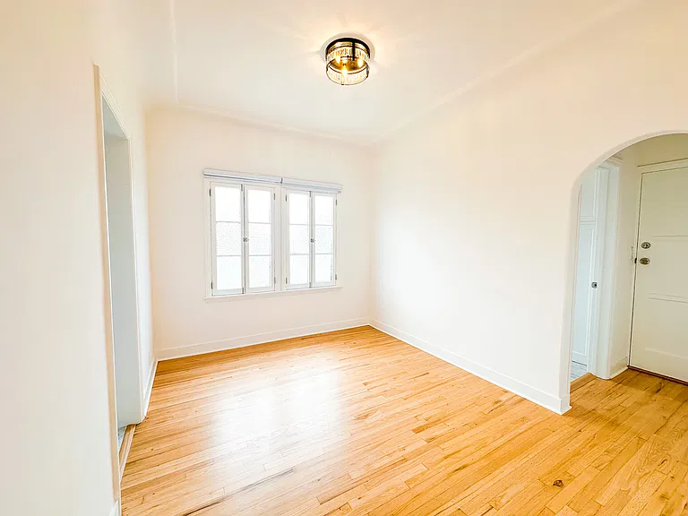 1540 E Wilson Ave #B — Photo 5