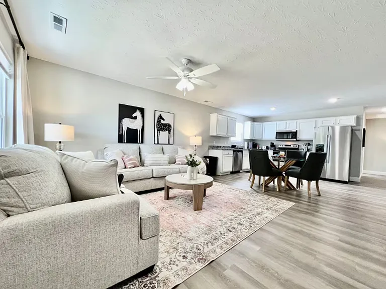 121 Southwind Blvd — Photo 14