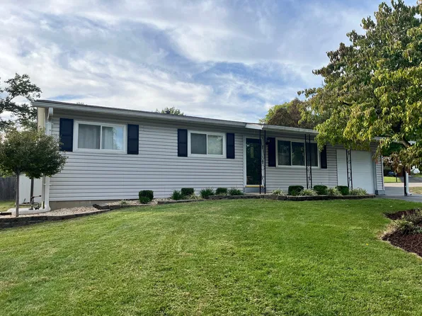 11813 Jonesdale Ct, Maryland Heights, MO 63043