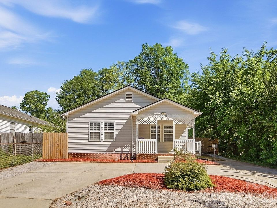 1st image of 906 Key St