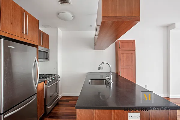 Sold by Modern Spaces | media 2