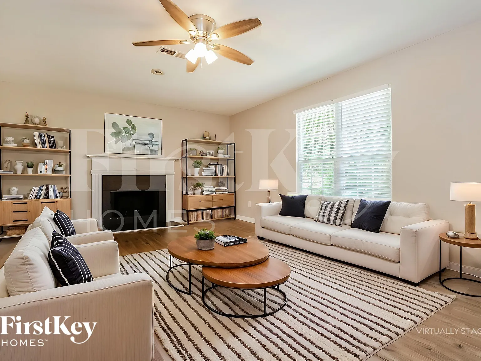5 bed, 2.5 bath, 2718 sqft, $2,360 — Photo 3