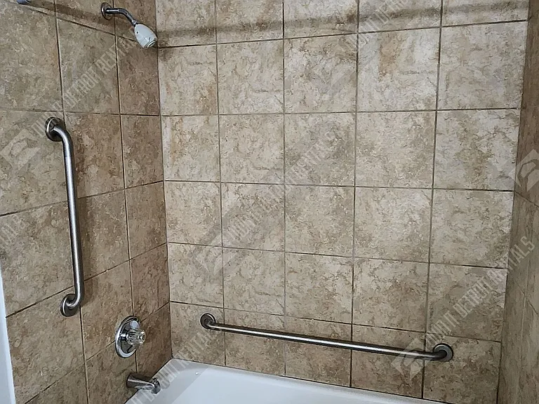 1800 Brainard St #205 — Photo 15