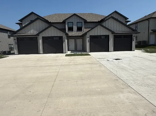 81 SE 351st Rd #D, Warrensburg, MO 64093