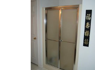 2033 Meadow Gln, Wyomissing, PA 19610