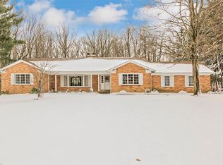 34340 Lakeview Dr, Solon, OH