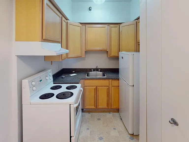 5713 Victoria Rd #507 — Photo 7