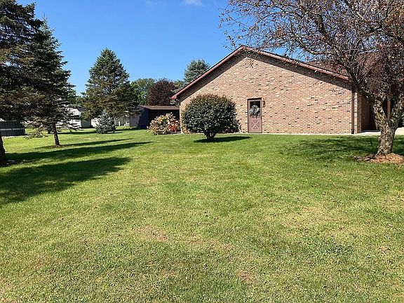2nd image of 522 Nancy Dr