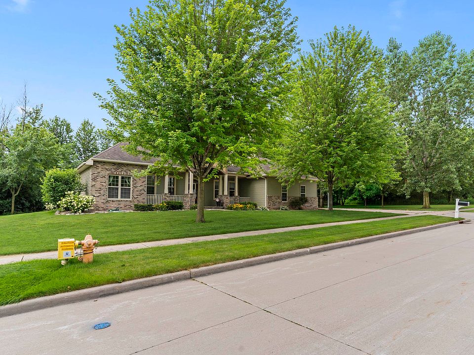1st image of 1055 Zacher Dr