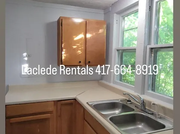 325 W 2nd St, Lebanon, MO 65536