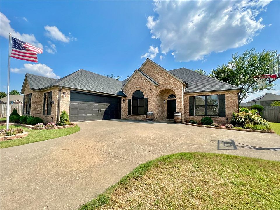 11890 Club House Pkwy, Farmington, AR 72730 | Zillow