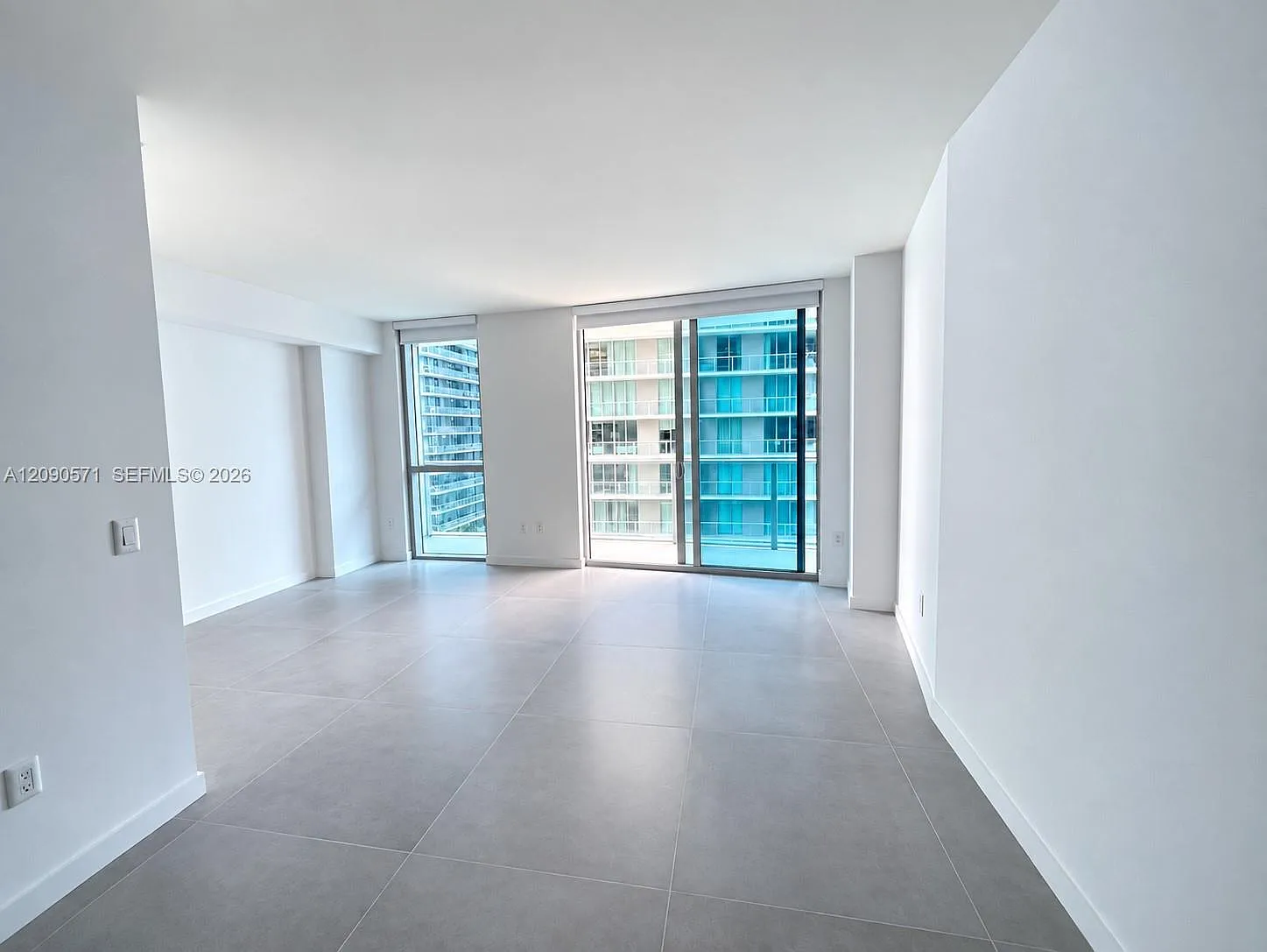 1100 Millecento Residence — Photo 2