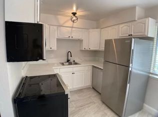 2210 T St #2X1, Sacramento, CA