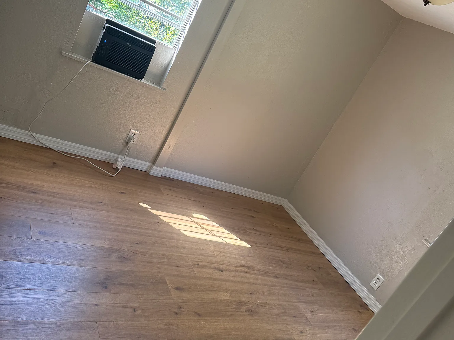 3 bed, 1344 sqft, $1,300 — Photo 3