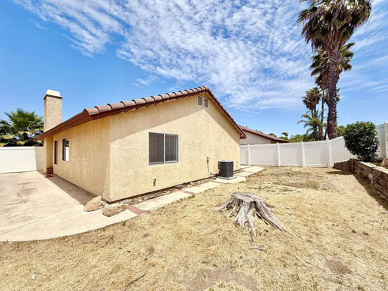 29677 Woodlands Ave — Photo 26