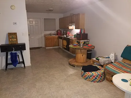 1092 Shellie Ln Photo 1