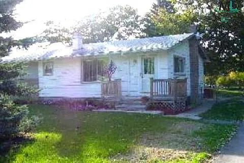 87 Schorn Dr photo 1