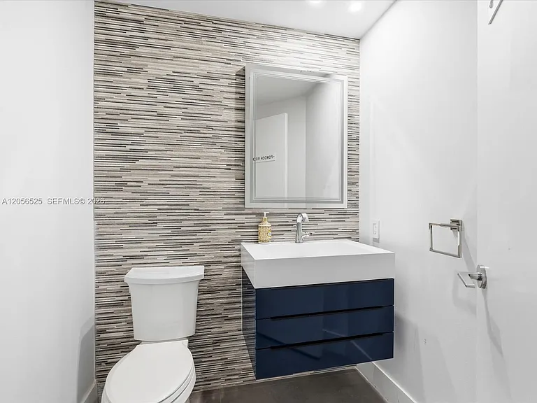 3802 NE 207th St #1101 — Photo 14
