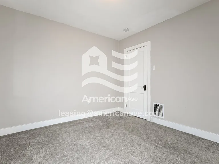 566895_011_bedroom_13660908.jpg