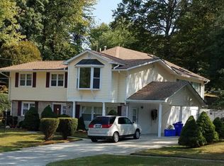 13615 Arctic Ave, Rockville, MD 20853