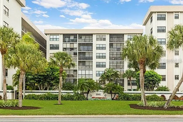 2 bed, 2.0 bath, 1224 sqft, $6,800 — Photo 1