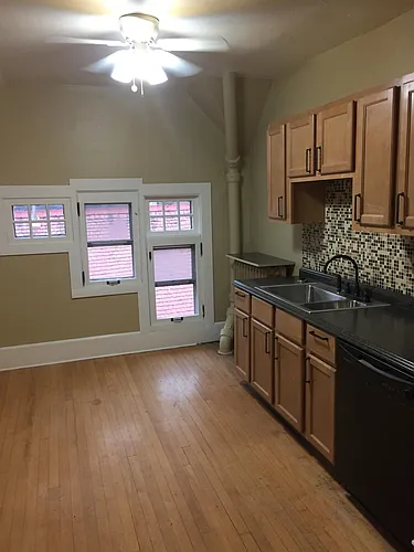 2824 E Newberry Blvd #3 Photo 1 2824 E Newberry Blvd #3 Photo 1