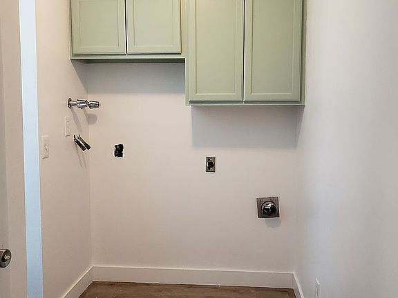 5th image of 616 Angela Dr