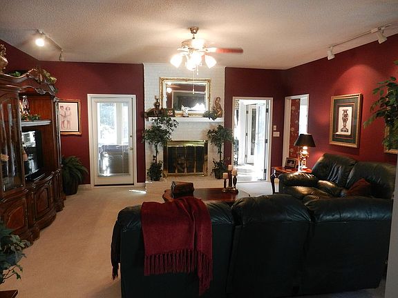 5th image of 133 Twin Lake Dr
