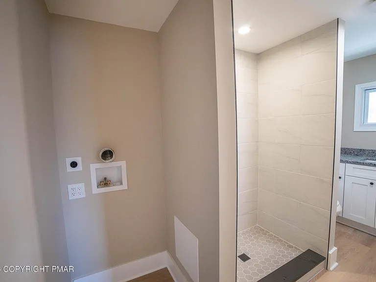 811 Monroe St #1 — Photo 13