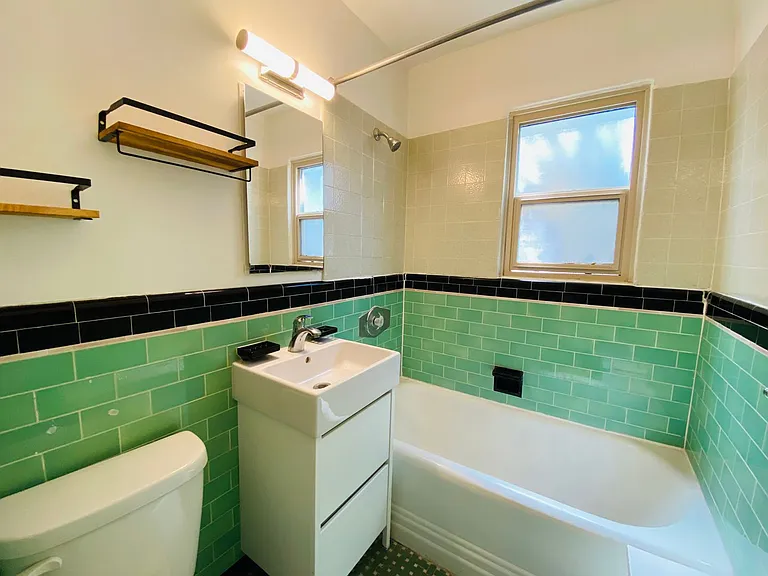 2315 Lincoln Ave — Photo 16