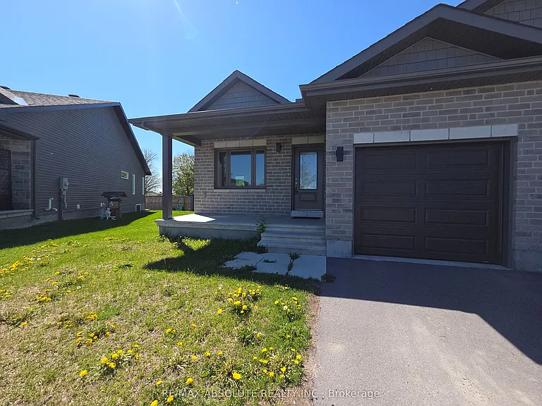 15 Seabert Dr — Photo 2