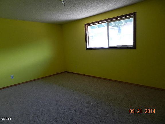 5th image of 1714 NW Parker Ave