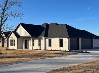 Cayenne Cir, Cir, AR 72761