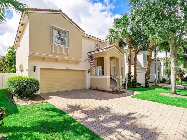 7546 NW 18th Dr, Hollywood, FL 33024