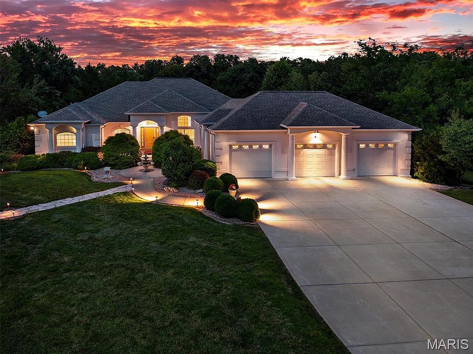 1st image of 31 Raven Ct