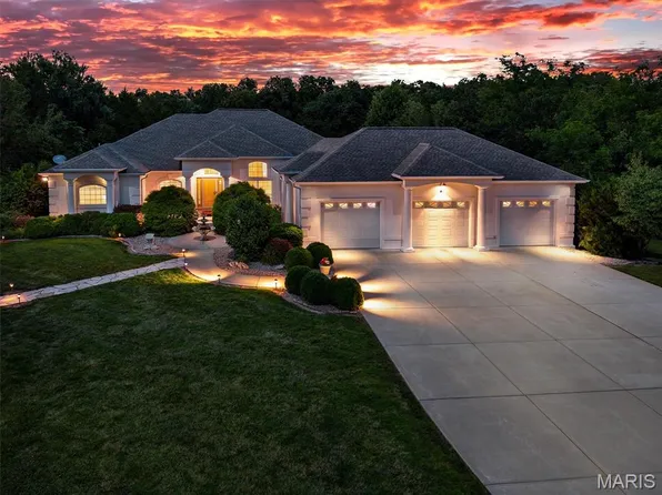 31 Raven Ct, Wentzville, MO 63385