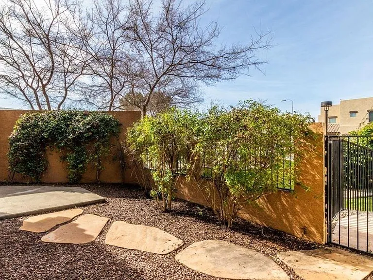 1886 E Don Carlos Ave #148 — Photo 9