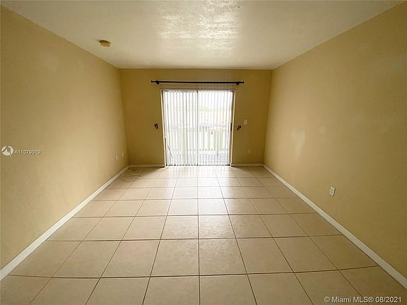 4th image of 12890 NE 8th Ave APT 202
