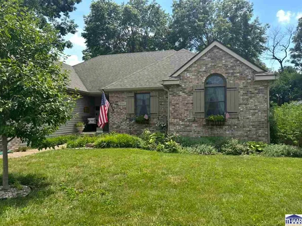 2144 Oakridge Pkwy, Terre Haute, IN 47802