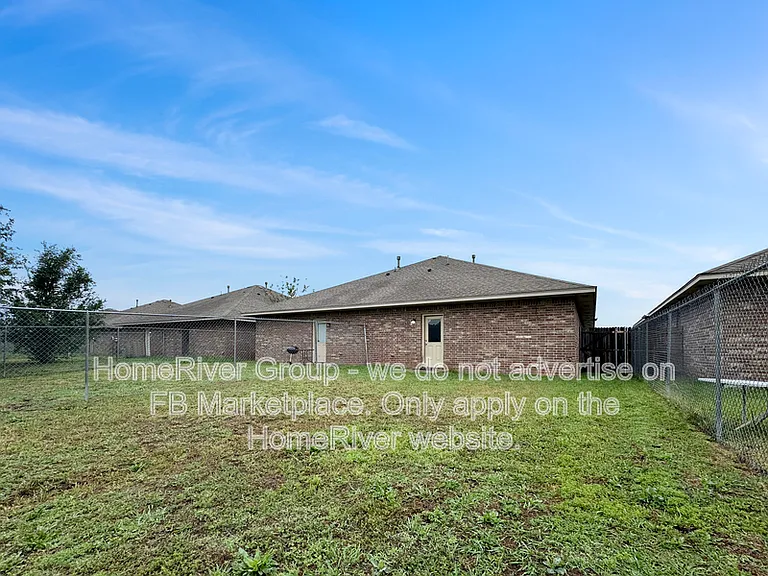 200 Ashley Dr — Photo 19