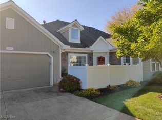 8183 Cyrus Ln, Northfield, OH