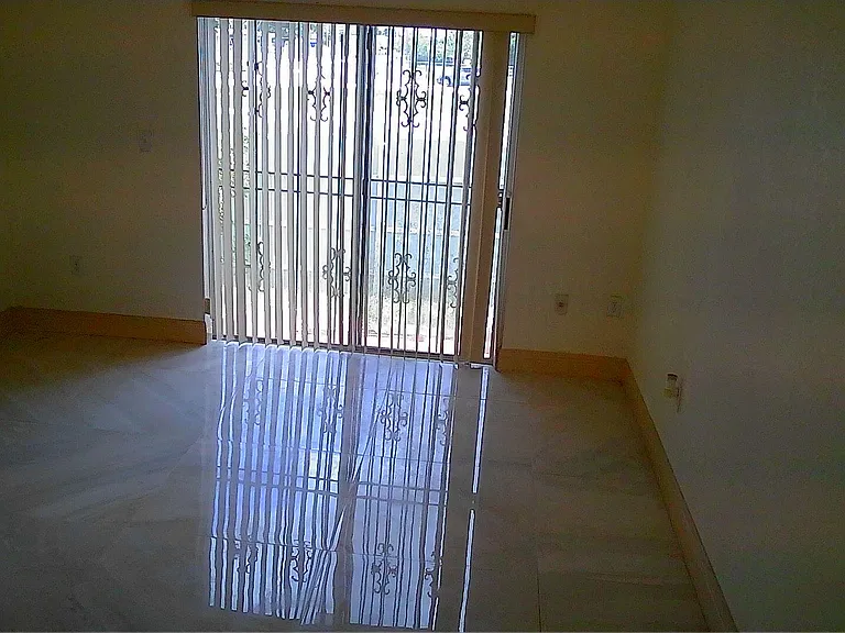 20700 NW 31st Ave — Photo 5