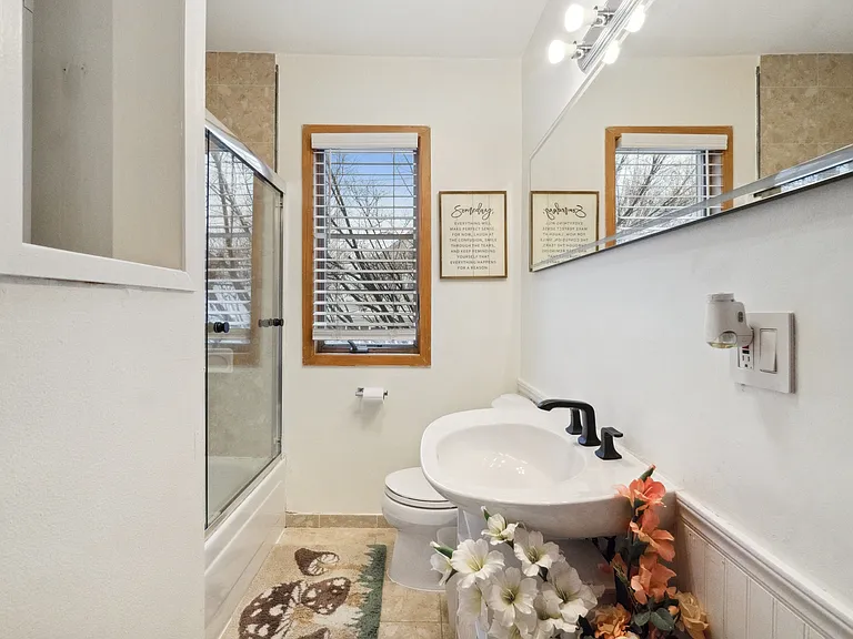 42 Ella St — Photo 18