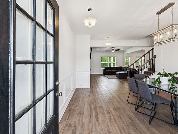 4th image of 312 Pacific Ave