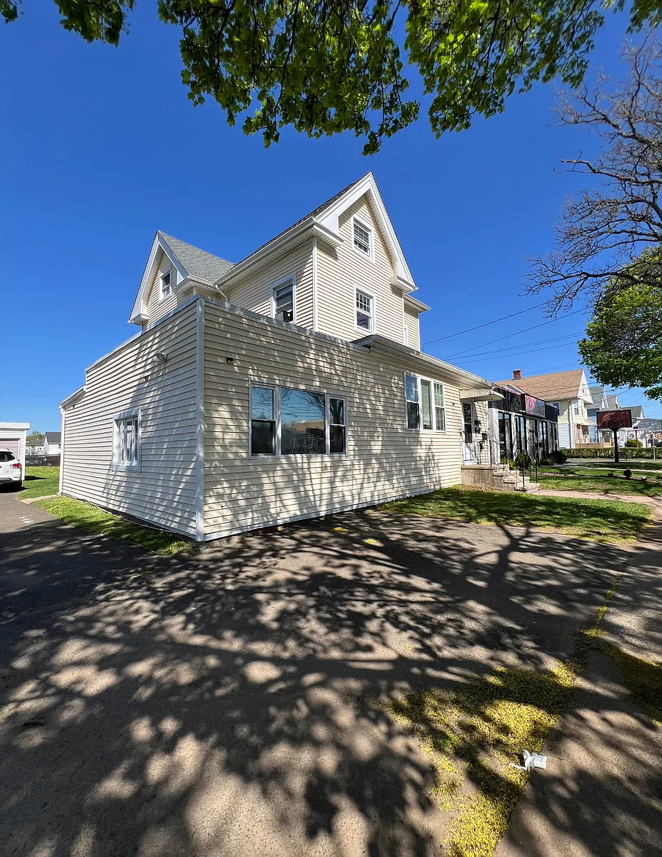 Building Photo - 982 Dixwell Ave #1