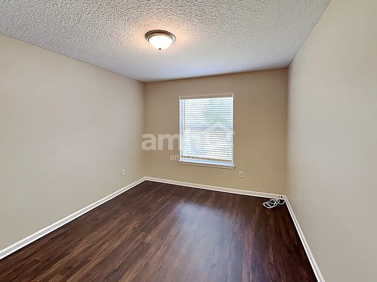 1621 Merroway Ln — Photo 16